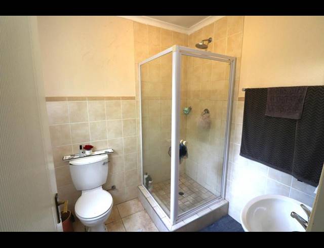 3 BEDROOM HOUSE FOR SALE IN WATERFORD ESTATE